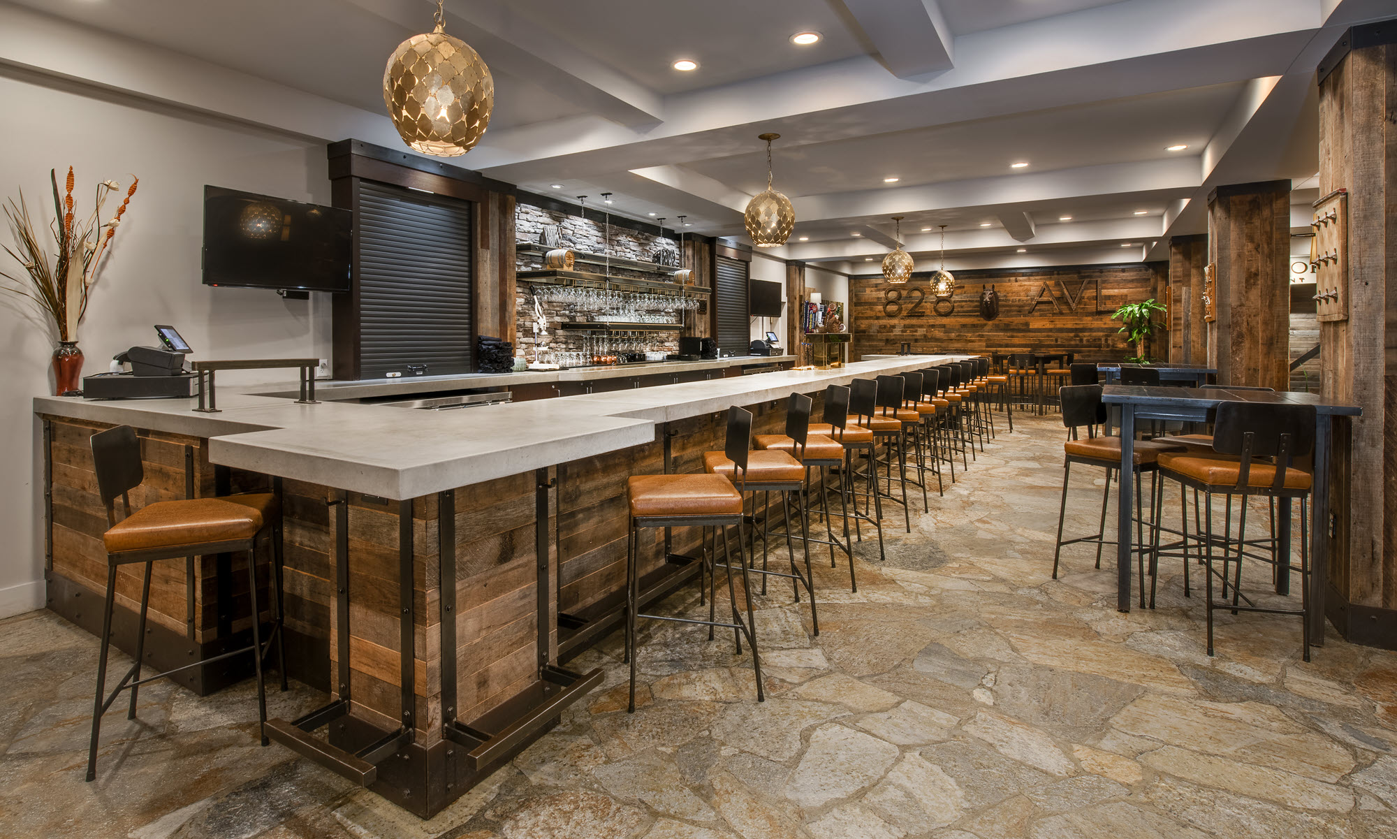 Crowne Plaza Resort Asheville Bar
